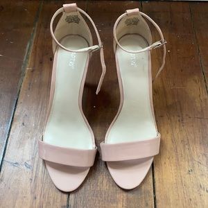 Apt. 9 mauve heel
